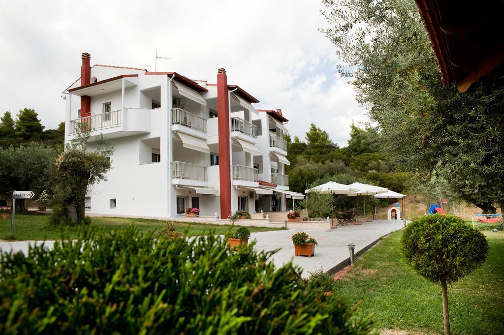 Agrelia Aparthotel Agios Nikolaos  Exterior photo